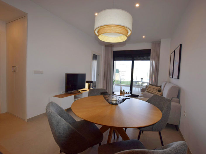 Image No.20-2 Bed Apartment for sale
