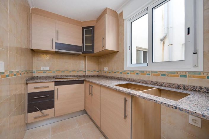 Image No.23-1 Bed Apartment for sale