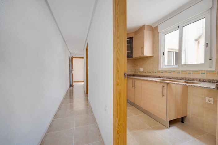 Image No.56-1 Bed Apartment for sale