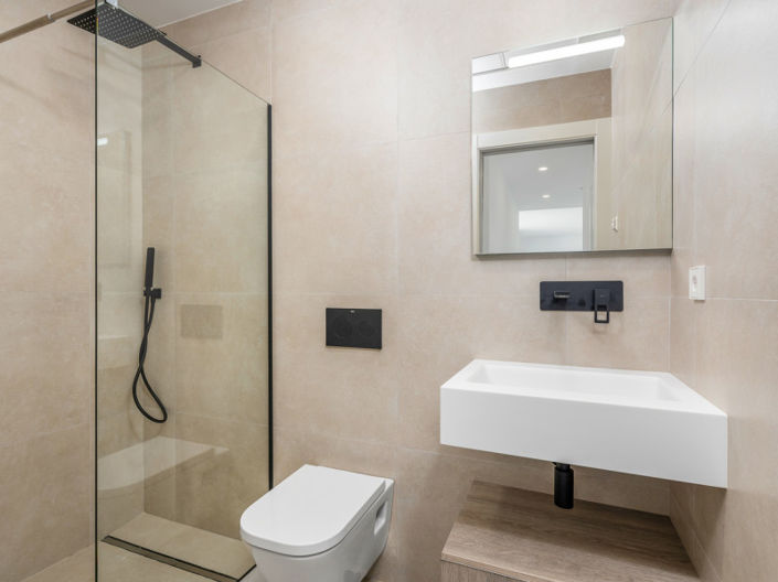 Image No.18-3 Bed Townhouse for sale