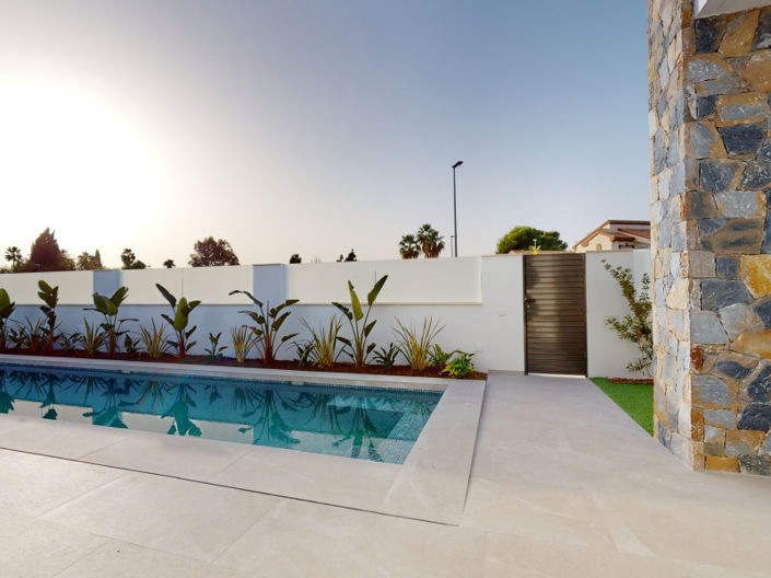 Image No.45-3 Bed Townhouse for sale