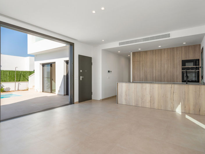 Image No.59-3 Bed Townhouse for sale