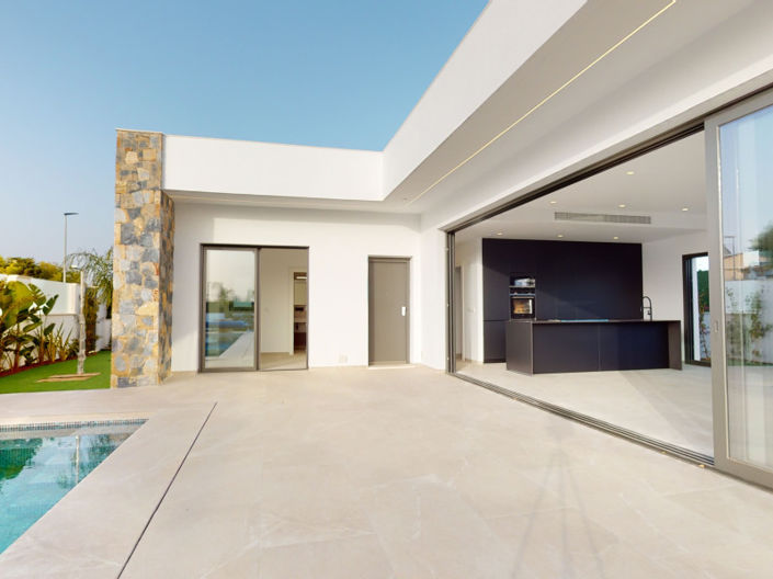 Image No.9-3 Bed Townhouse for sale