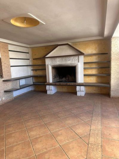 Image No.23-8 Bed Villa for sale
