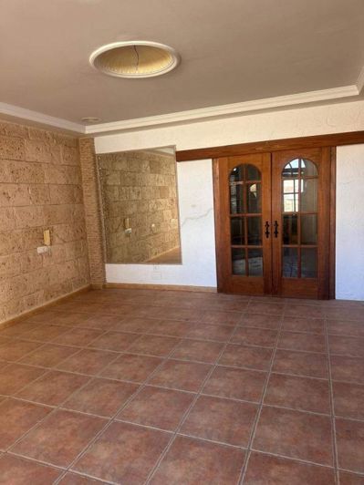 Image No.28-8 Bed Villa for sale
