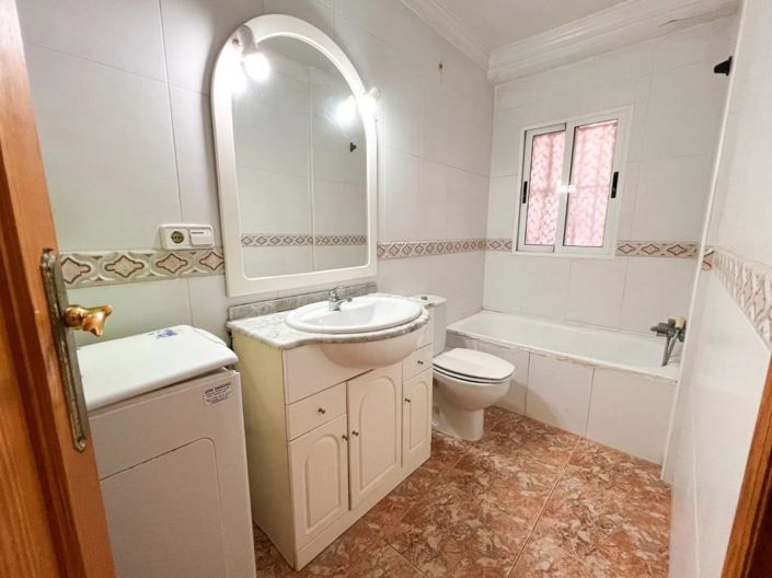 Image No.13-3 Bed Apartment for sale