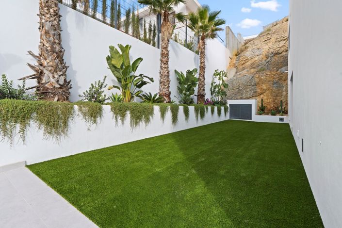 Image No.33-3 Bed Villa for sale