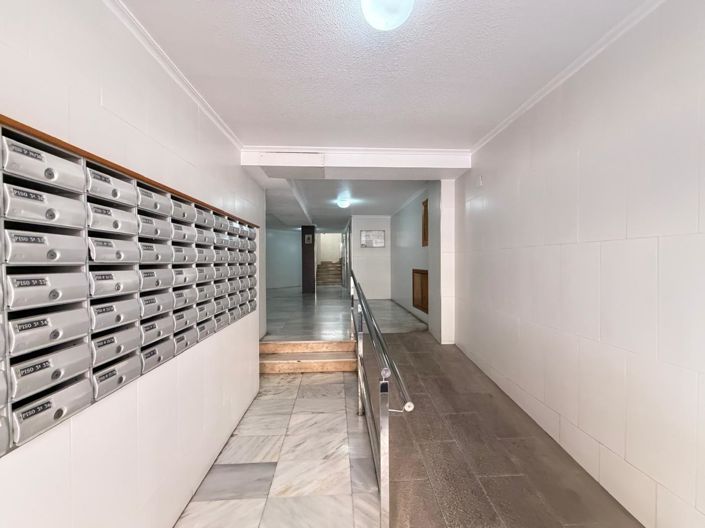 Image No.40-1 Bed Apartment for sale