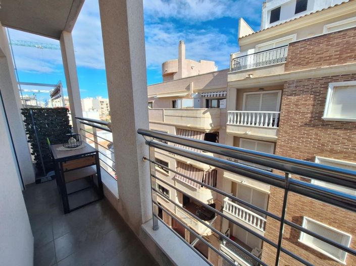 Image No.13-2 Bed Apartment for sale