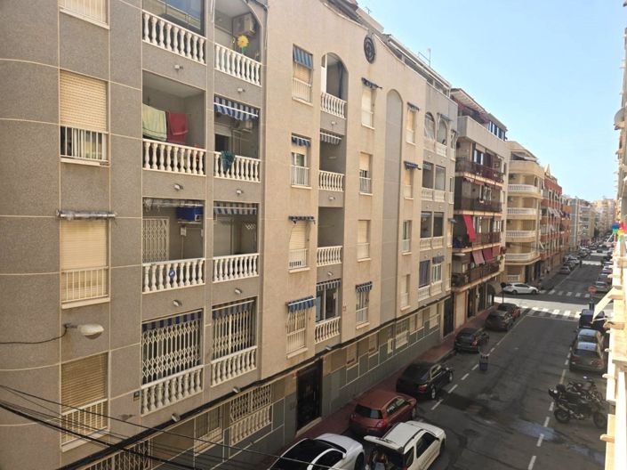 Image No.23-1 Bed Apartment for sale