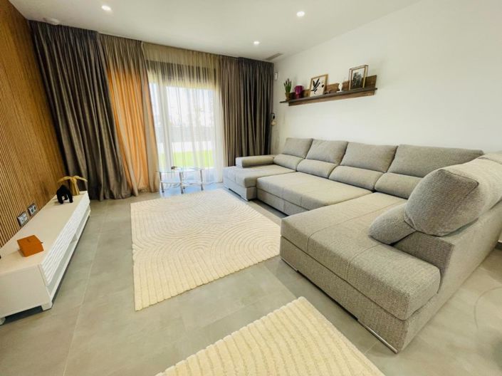 Image No.35-5 Bed Villa for sale