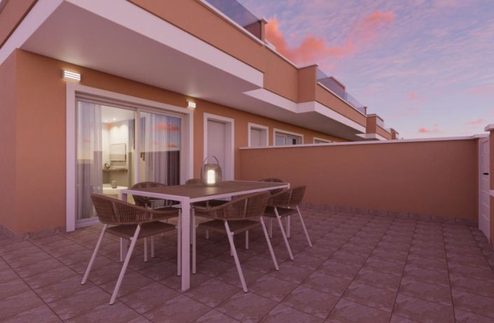 Image No.10-3 Bed Townhouse for sale