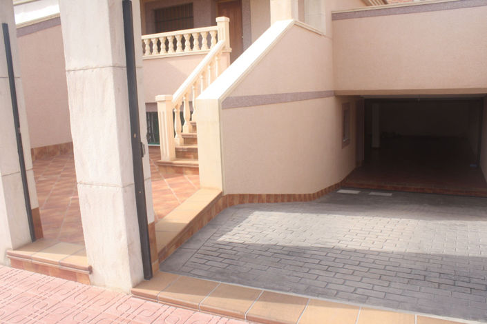 Image No.3-2 Bed Townhouse for sale