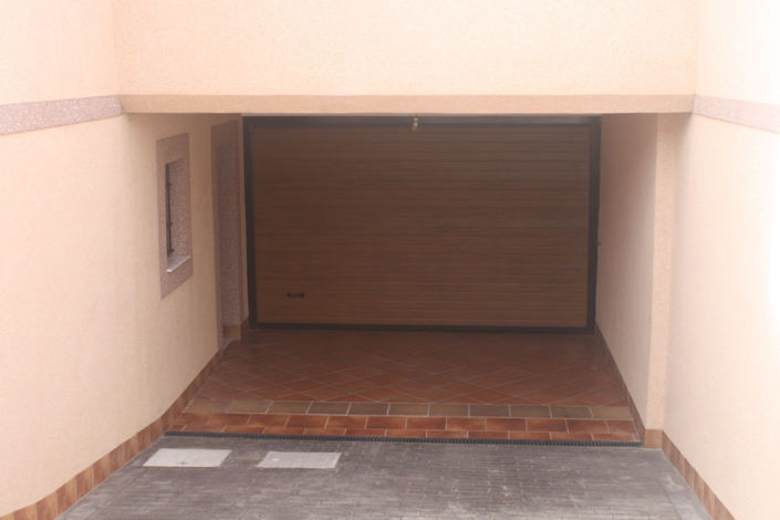 Image No.21-2 Bed Townhouse for sale