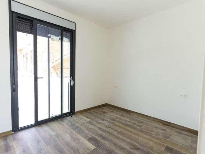 Image No.6-3 Bed Villa for sale