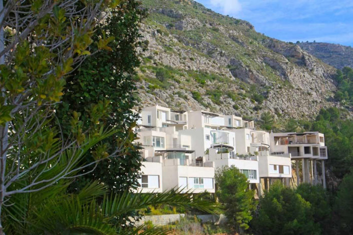 Image No.3-4 Bed Villa for sale