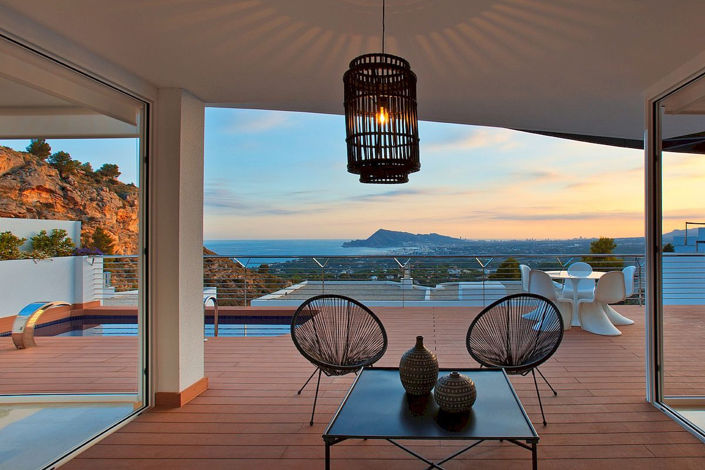 Image No.10-4 Bed Villa for sale