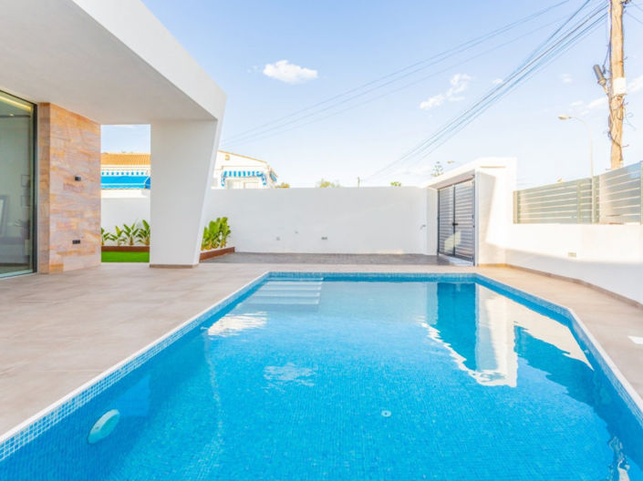 Image No.14-3 Bed Villa for sale