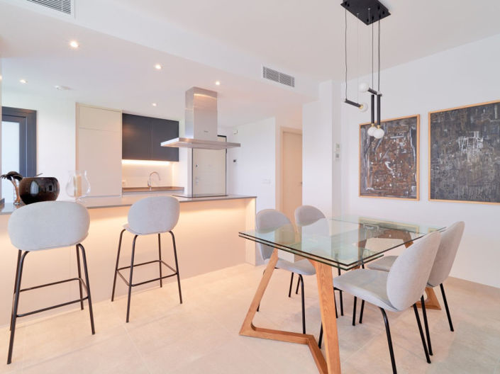 Image No.10-2 Bed Apartment for sale