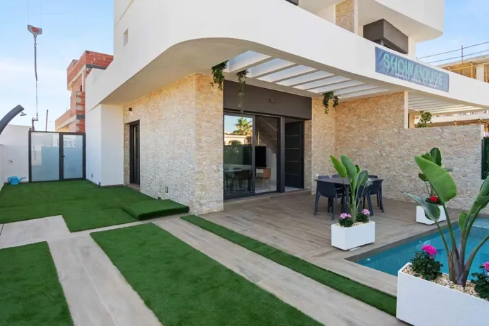 Image No.35-3 Bed Villa for sale
