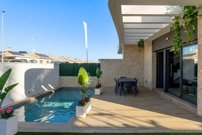 Image No.58-3 Bed Villa for sale