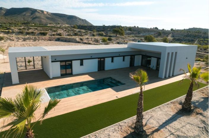 Image No.8-3 Bed Villa for sale