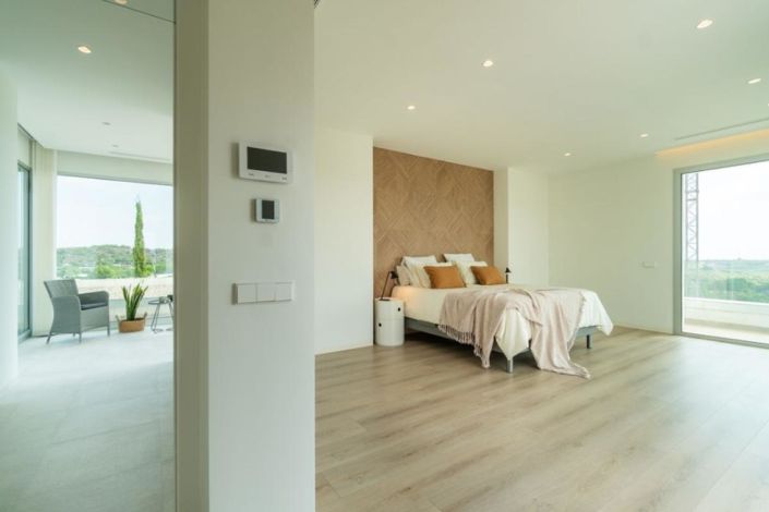 Image No.14-3 Bed Villa for sale