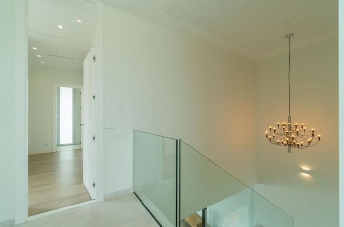 Image No.9-3 Bed Villa for sale