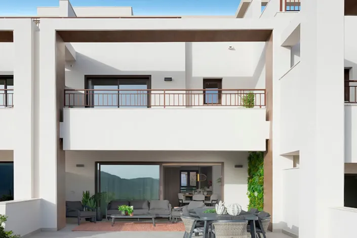 Image No.18-3 Bed Townhouse for sale