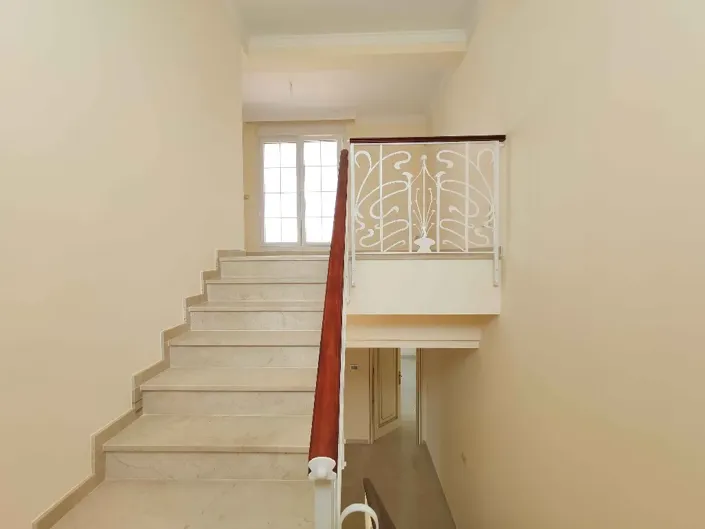 Image No.17-6 Bed Villa for sale