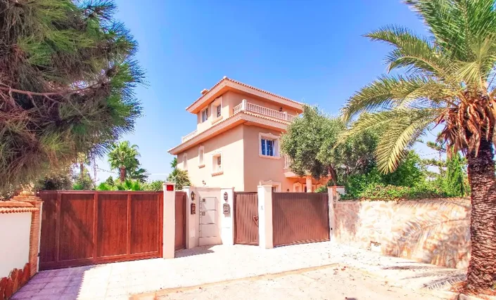 Image No.21-6 Bed Villa for sale