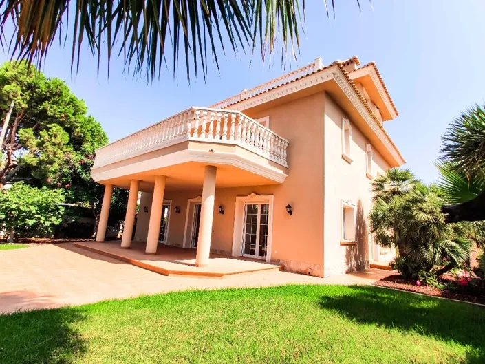 Image No.10-6 Bed Villa for sale