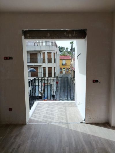 Image No.22-2 Bed Apartment for sale