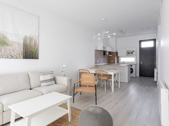Image No.16-2 Bed Apartment for sale