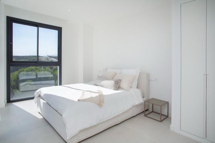 Image No.6-2 Bed Apartment for sale
