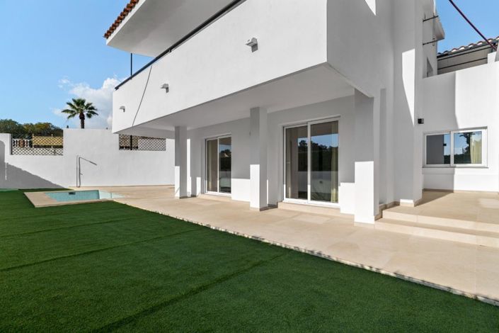Image No.20-3 Bed Villa for sale