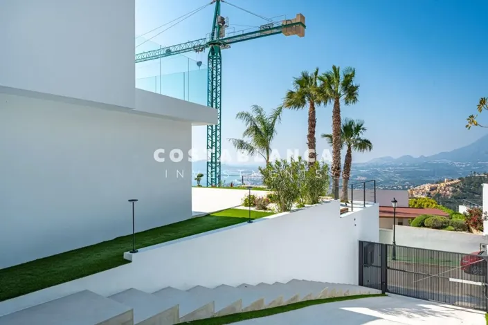 Image No.48-4 Bed Villa for sale