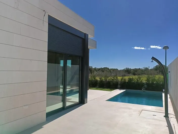 Image No.18-3 Bed Villa for sale