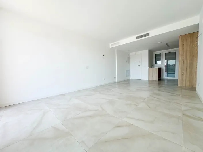 Image No.19-2 Bed Apartment for sale