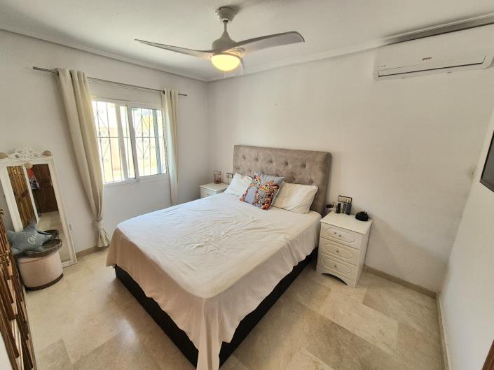 Image No.15-5 Bed House/Villa for sale