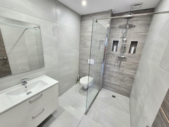 Image No.40-5 Bed House/Villa for sale