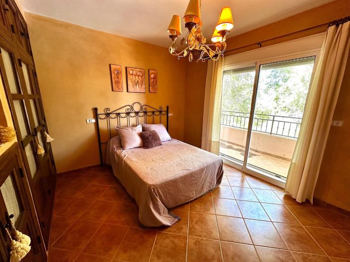 Image No.25-5 Bed House/Villa for sale