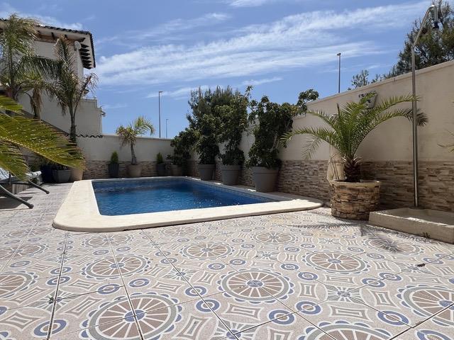 Image No.6-4 Bed House/Villa for sale