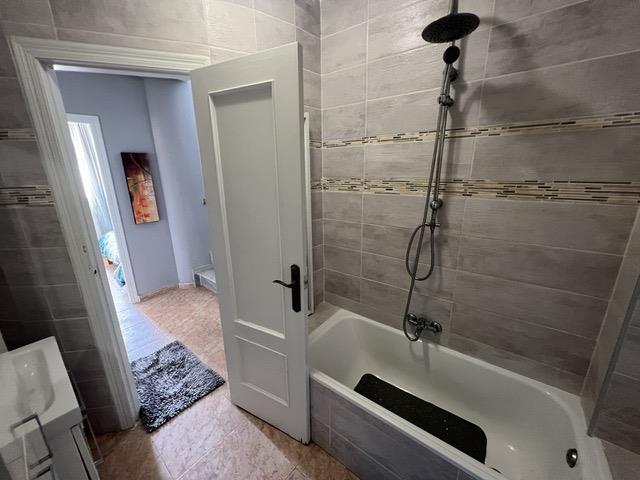 Image No.15-4 Bed House/Villa for sale