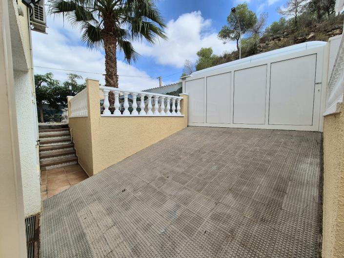 Image No.35-5 Bed Villa / Detached for sale