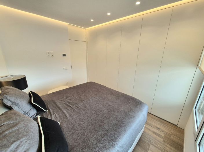 Image No.20-3 Bed Apartment for sale