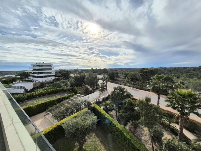 Image No.27-3 Bed Apartment for sale