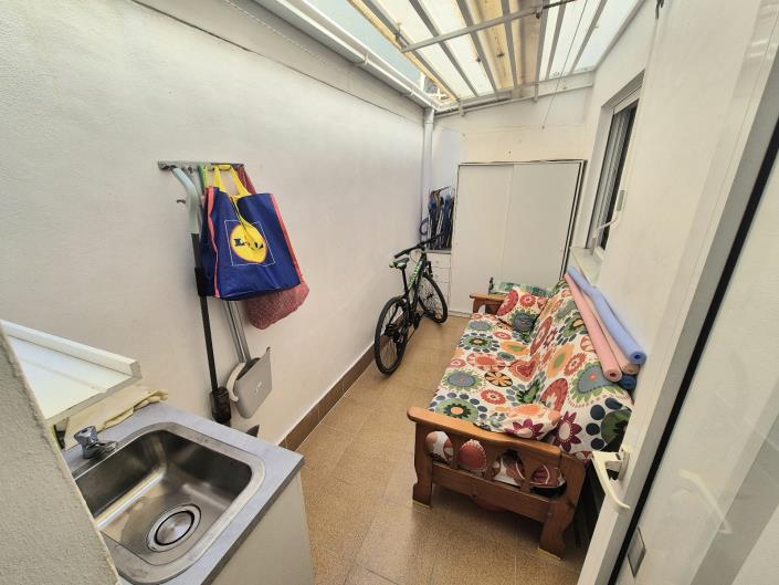 Image No.12-Appartement de 2 chambres à vendre