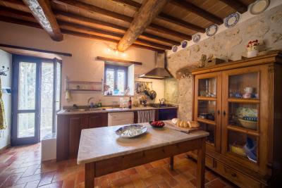 CasaTobia-Kitchen-2