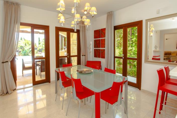 Image No.12-3 Bed Villa for sale